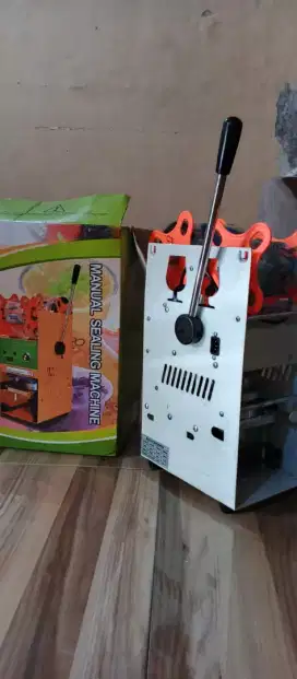 Alat Press Gelas