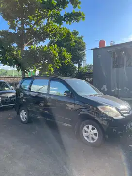 Toyota Avanza 2010 Hitam