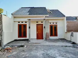 Rumah Cantik Cluster Harga Ekonomis Gedongan Colomadu