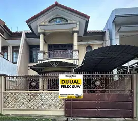 Jual Rumah 2 lt Row Jalan Lebar di Dharmahusada Mas