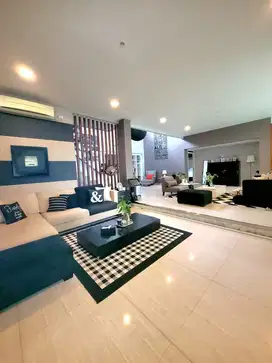 Rumah Nyaman & Sangat Terawat di Taman Senayan Bintaro