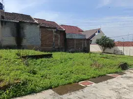Tanah cileunyi tersedia sumur bor dan sudah pondasi