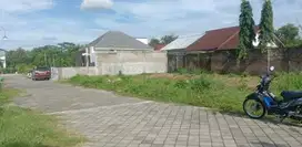 Tanah dalam perumahan  di maguwoharjo dekak exit tol jogja