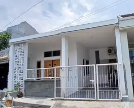 Dijual / Disewakan Rumah Taman Pondok Indah Wiyung