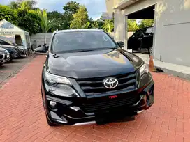 Toyota fortuner VRZ TRD 2.4 diesel 2020 AT attitude black