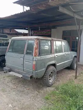 JUAL ISUZU TROOPER DIESEL 2.3 4×4