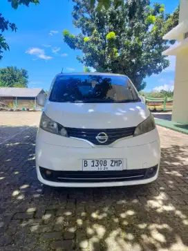 Nissan evalia xv at tahun2012