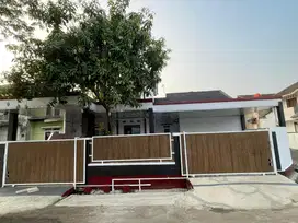 RUMAH CIBUBUR CITY INDAH POSISI BAGUS 600JTAN