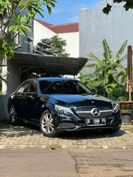 Mercedes-Benz C200 2016