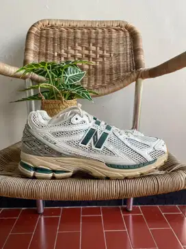 Sepatu NB 1906r seken