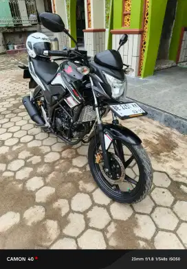 Honda cb150r special edition 2015