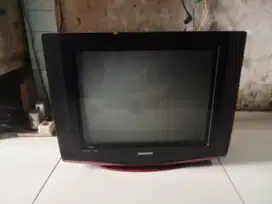 Tv tabung 21in merk samsung normal siap antar