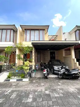 Rumah Murah di Lingkungan Elite Laguna Spring