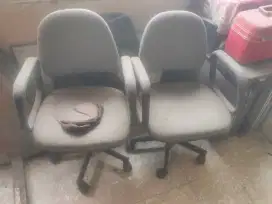 kursi kantor bekas mulus siap pakai
