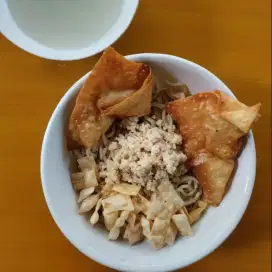 Mie Ayam Pawang Hujan Yogya Yance Lasso Ahli Akupunktur Indonesia Asia