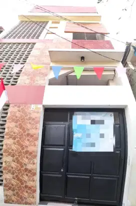 Dijual cepat rumah 2,5 lantai di Menteng Jakpus
