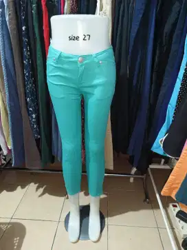 CELANA PANJANG WANITA