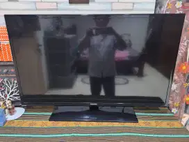 Jual TV LED 34 inch merek samsung kondisi bagus