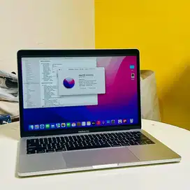 MacBook Pro 13 inch 2017 256GB original mantap