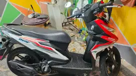 Honda Beat ESP CBS ISS 2017 Warna Merah Putih Pribadi
