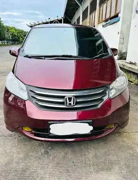 Honda Freed E 1,5 AT 2010