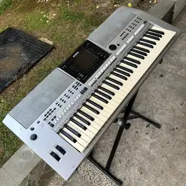 Keyboard Yamaha S900