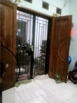 Di cari art wanita bisa bawa motor dan menginap ( sold )