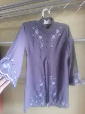 Preloved atasan Kebaya Motif timbul