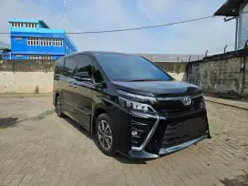 Toyota Voxy 2020