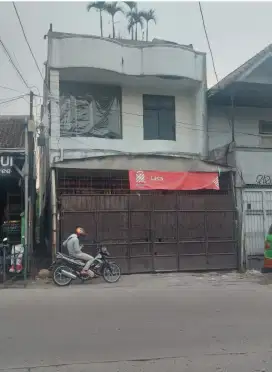Ruko 5,5m x 20m jl besar bu