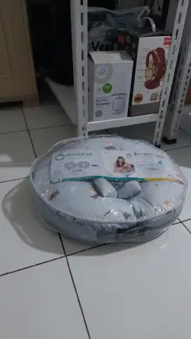 Bantal menyusui merk omiland