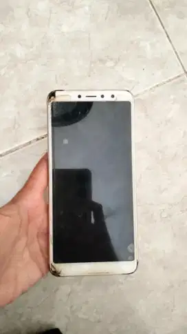 Jual xiaomi redmi S2 RAM 3 GB