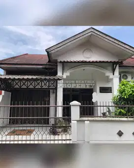 DIJUAL RUMAH RAPI TERAWAT DI DAERAH RINGROAD SETIA BUDI - MEDAN