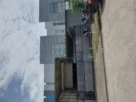 disewakan Gudang taman tekno muat kontainer 40fit  rapi siap pakai