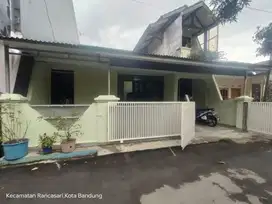 Di jual rumah siap huni terawat di perumahan riung  bandung