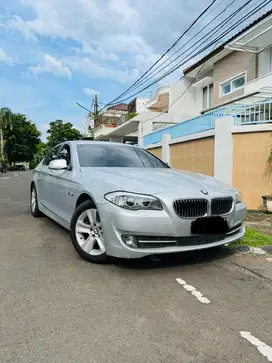 MURAH BMW 528i N20 TWIN POWER TURBO SUNROOF ANTIK IRIT MURAH MULUS