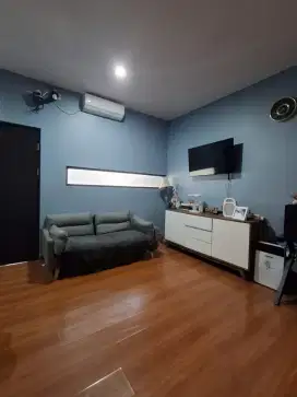 Disewakan ( Rumah Graha Laras Sentul LONDON )