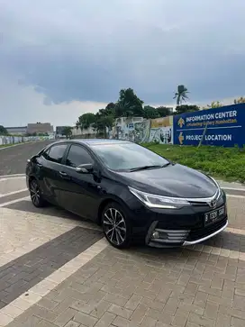 Toyota Altis 1.8 V AT 2017