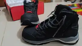 Sepatu Safety Hard Yakka