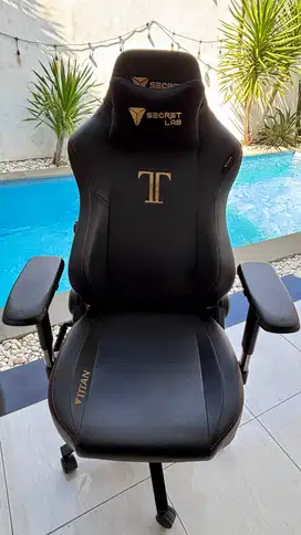 Secretlab TITAN Series PRIME PU Leather Kursi Gaming - Stealth