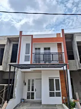 Rumah Cantik di Petukangan Ful Bata Merah Harga Murah Strategis