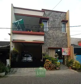 Jual Rumah Furnished 2 Lantai Siap Huni Cimone
