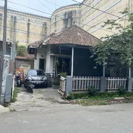 Dijual rumah cocok untuk usaha di area Pungkur Bandung