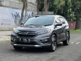 Termurah Honda CRV 2.4 AT 2016 abu abu