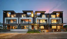 Dijual Rumah Sultan 3 Lantai Jakarta