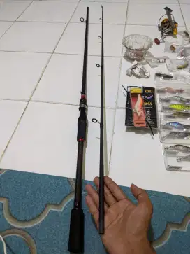 Joran Pancing Murah mewah Sambung dua Carbon Holo sangat panjang 2.40M