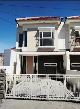 Rumah Baru 2 Lantai, Uk. 6x25 m Di Perum. Rungkut Barata, Rungkut Asri