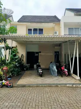 Dijual segera rumah di Premier Park 2. Modernland