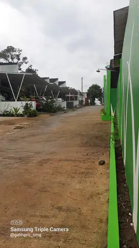 RUMAH BARU SIAP HUNI DI GRAFIKA BANYUMANIK ( CASH/KPR )