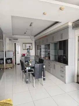 Apartemen Frenchwalk MOI Tower Paris Garden lt 35 dibawah Penthouse
